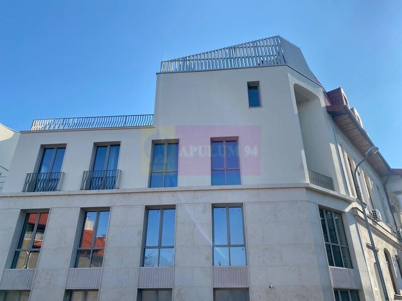 Apartament 4 camere, tip duplex, P+1 – Licurg