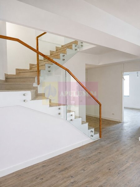 Apartament 4 camere, tip duplex, P+1 – Licurg